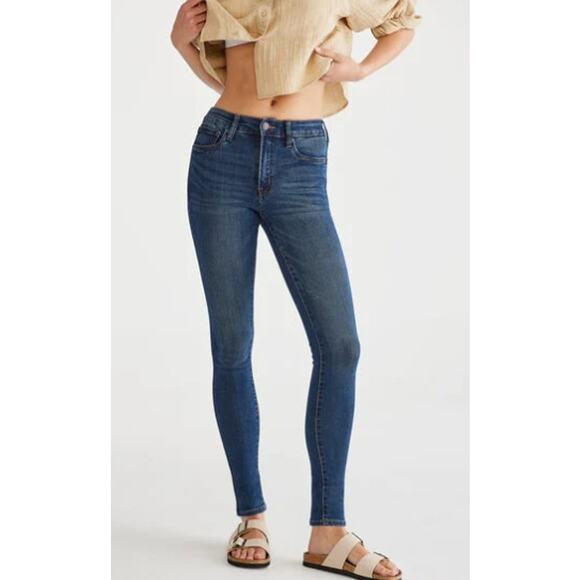 Aeropostale Premium Seriously Stretchy High-Rise Jegging - 0 REG - Picture 1 of 3